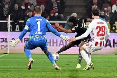 Wie Özil! Gnabry verblüfft mit Sensations-Tor