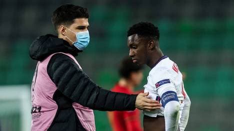 Eddie Nketiah (r.) war mit der Leistung seines Teams unzufrieden