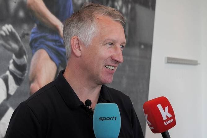 So will Baumann die Vertragsgespräche mit Dzeko angehen