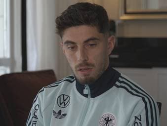 Kai Havertz findet lobende Worte für die Offensivabteilung beim DFB-Team. Er erinnert ebenso an die wichtige Qualität von guten Jokern und bringt einen WM-Siegtorschützen ins Spiel. 