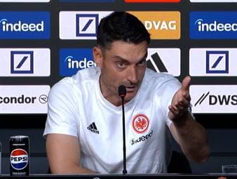 Albert Riera ist nach drei Monaten bei Eintracht Frankfurt Geschichte. Auch seine öffentlichen Aussagen wurden ihm am Ende zum Verhängnis.