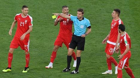 Felix Brych gegen Serbien in der Kritik