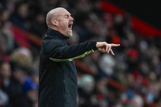 Nach Blitz-Entlassung: Erstligist verkündet neuen Trainer