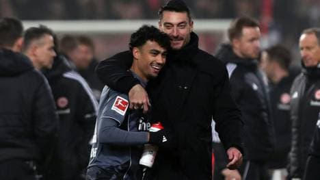 Trainer und Torschütze: Riera (R.) mit Brown