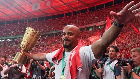 Trainer Vincent Kompany und der FC Bayern gehen als haushohe Favoriten in die Bundesliga Saison 2026/27! 