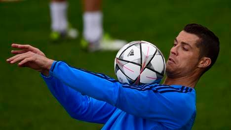 FBL-EUR-C1-REALMADRID-TRAINNING