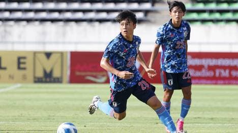 Taichi Fukui (l.) verstärkt den FC Bayern
