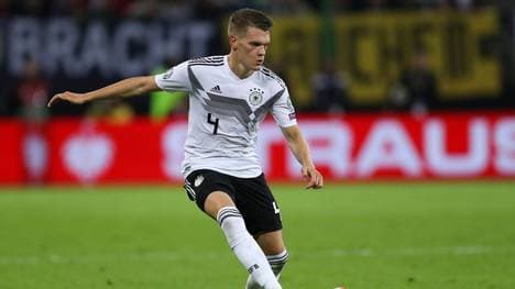 Matthias Ginter muss gegen Nordirland kurz vor der Halbzeitpause verletzungsbedingt ausgewechselt werden