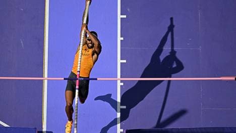 Absprung: Bo Kanda Lita Baehre