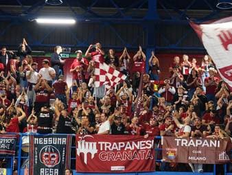 Unfassbare Farce wiederholt sich