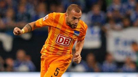 John Heitinga kann gegen Leverkusen nicht spielen