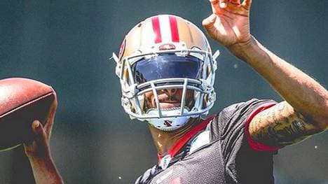 Colin Kaepernick trainierte zuletzt mit einem getönten Visier