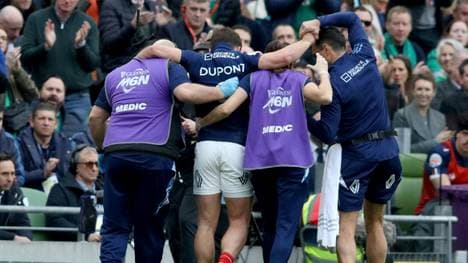 Dupont verlässt verletzt den Platz in Dublin