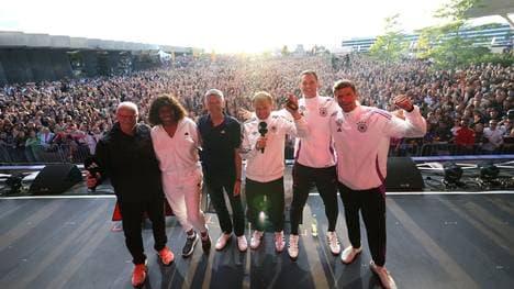 Müller und Neuer (v.r.) auf der adidas-Party