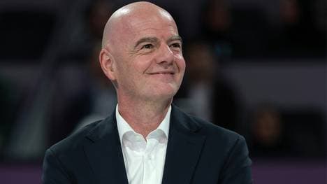 Infantino tauchte als Tribünengast auf