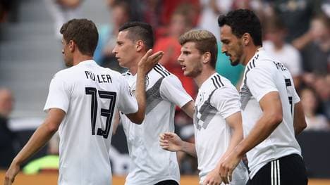 Auf Thomas Müller und seine Teamkollegen schaut in den kommenden Wochen eine ganze Nation