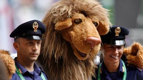 Two Czech policemen pose with the 2006 F