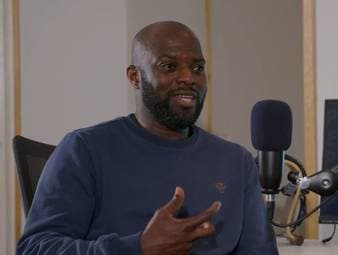 Hans Sarpei spricht über die Erfahrungen bei den Weltmeisterschaften 2006 und 2010. Insbesondere in Südafrika wäre Ghana beinahe ein ganz großer Erfolg geglückt.