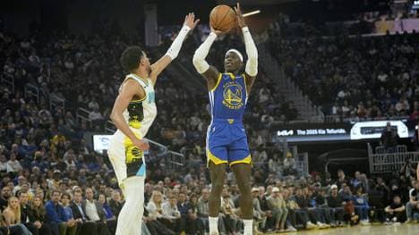 Dennis Schröder (r.) und die Warriors verlieren