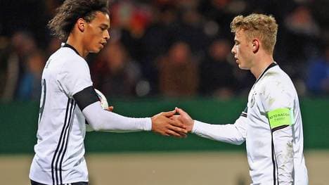Max Meyer (r.) stammt wie Leroy Sane aus Schalkes Knappenschmiede