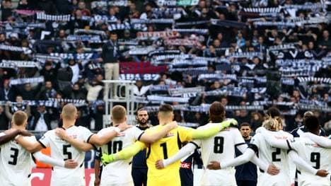 Vor dem Spiel gab es eine Schweigeminute (Archivfoto)