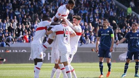 Stuttgart feiert den ersten Treffer durch Hiroki Ito