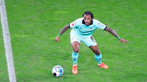 Valentino Lazaro feiert sein Startelf-Debüt für Gladbach