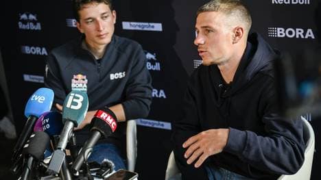 Lipowitz (l.) und Evenepoel (r.) starten gemeinsam