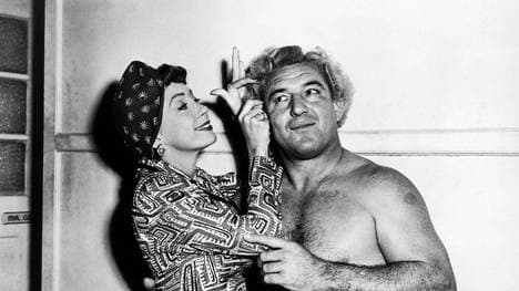 Gorgeous George zog 2010 posthum in die WWE Hall of Fame ein