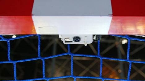 Die von einer französischen Firma hergestellte Torlinienkamera kam zuvor nur im Europapokal zum Einsatz