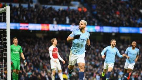 Sergio Agüero bejubelt seinen dritten Treffer im Spiel gegen den FC Arsenal