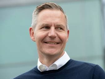 Trotz Kritik: Hefer bei S04 bestätigt