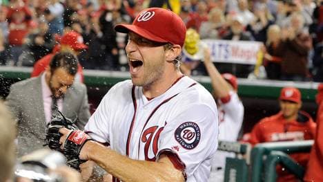 Max Scherzer feiert seine 20 Strikeouts