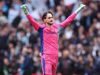 Leeds United hat dem Vernehmen nach 47 Millionen Euro für Torhüter James Trafford ausgegeben. Der 23-Jährige avanciert damit zum teuersten englischen Keeper.