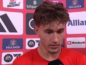 Nach dem 8:1-Sieg gegen den VfL Wolfsburg sprach Bayern-Mittelfeldspieler Tom Bischof über die Flügelzange des deutschen Rekordmeisters und was sie ausmacht.