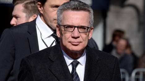 Thomas de Maiziere ist als Innenminister auch für Sport zuständig