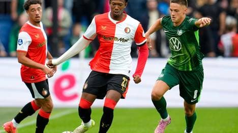 Bence Dardai (r.) im Zweikampf 