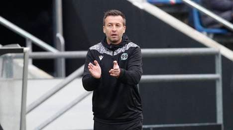 Christoph Dabrowski darf Hannover-Coach bleiben