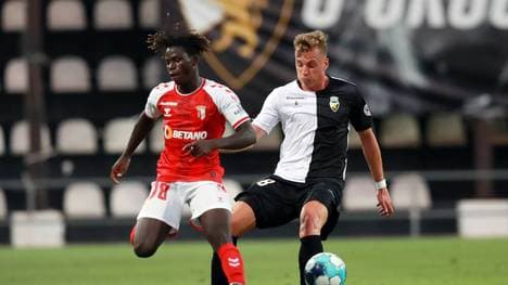 Roger Fernandes (l.) ist erst 15 Jahre alt, aber bereits in der ersten Mannschaft des SC Braga