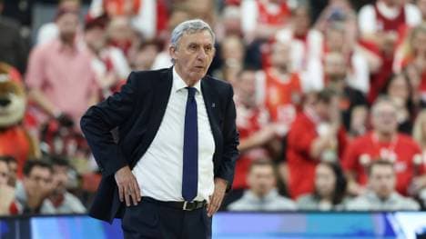 Konsterniert am Seitenrand: Bayerns Svetislav Pesic