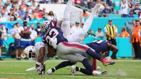 Kyle Dugger (23) wechselt in der NFL von den New England Patriots zu den Pittsburgh Steelers