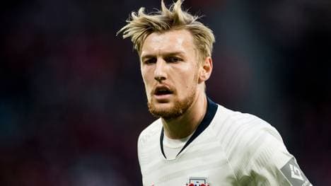 Emil Forsberg sitzt bei Tottenham Hotspur nur auf der Bank