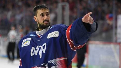 Mannheim-Keeper Dennis Endras trifft im Sommer auf die Boston Bruins