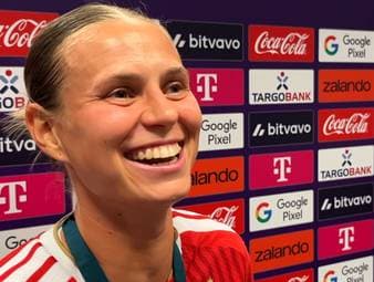 Siebter nationaler Titel in Serie: Nach einem kuriosen Führungstor trifft Bayern-Star Klara Bühl gleich zweimal.