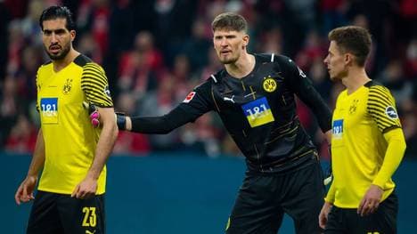 Gregor Kobel (M.) und Thorgan Hazard (r.) fallen aus