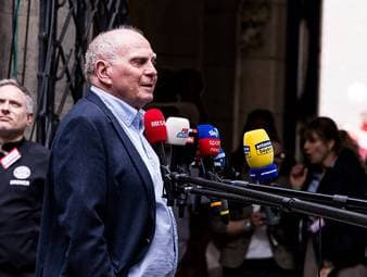 Hoeneß schaltet sich ein: "Habe grad den Doppelpass gesehen ..."