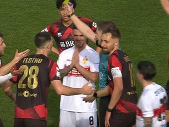 Die Highlights der Partie SV Wehen Wiesbaden - VfB Stuttgart II aus der 3. Liga im Video. 