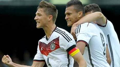 Niklas Stark führt die U19 des DFB bei der EM in Ungarn als Kapitän an