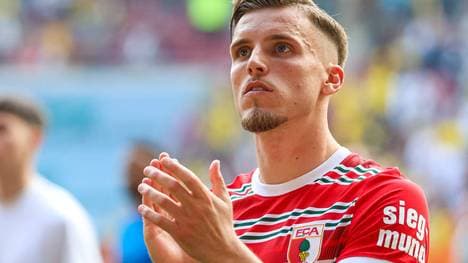 Ermedin Demirovic ist der neue Kapitän des FC Augsburg