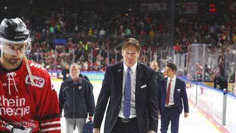 Uwe Krupp soll die Kölner Haie in die Erfolgsspur führen - doch aktuell kämpft das Team gegen das Aus